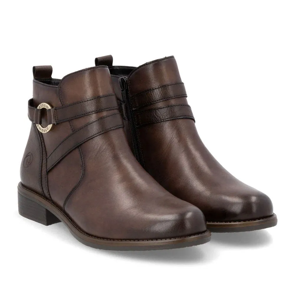 D0F77 Modern Flair Adaptive Comfort