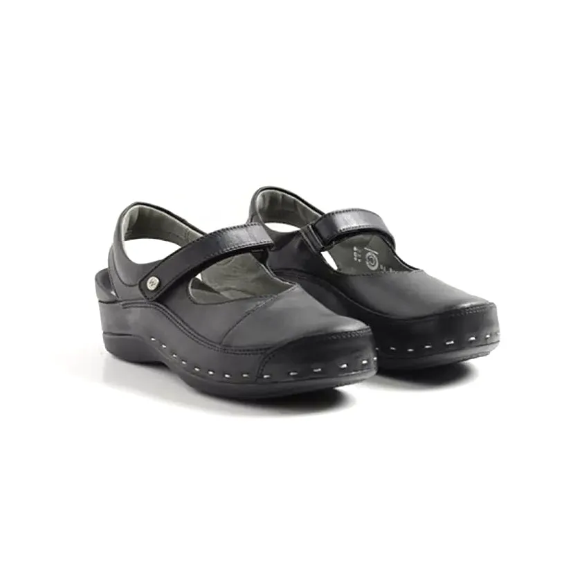 Weekend Comfort Strap Cloggy Clog