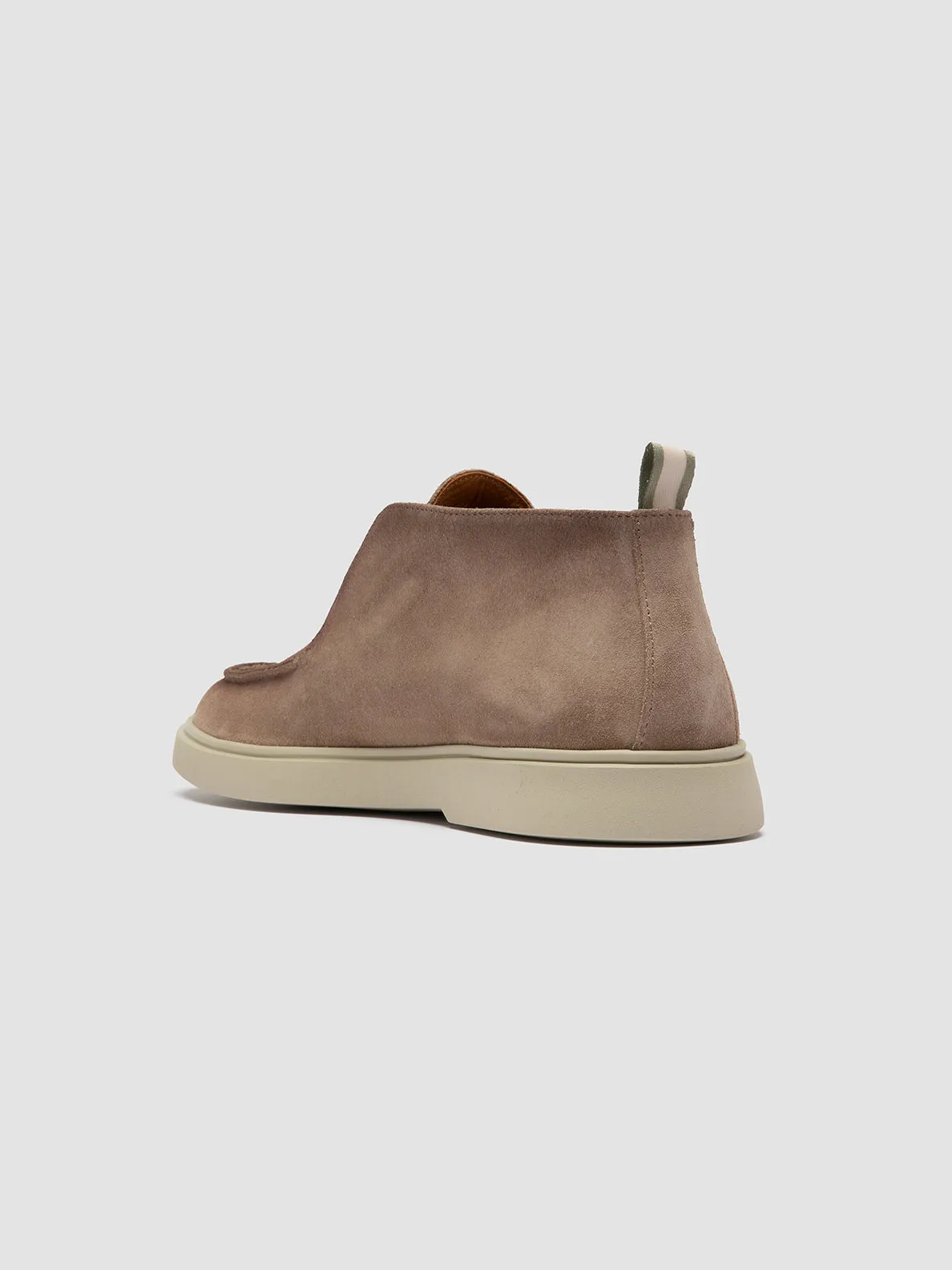Spring Walk Motion Boost BONES 003 - Beige Suede Chukka Boots
