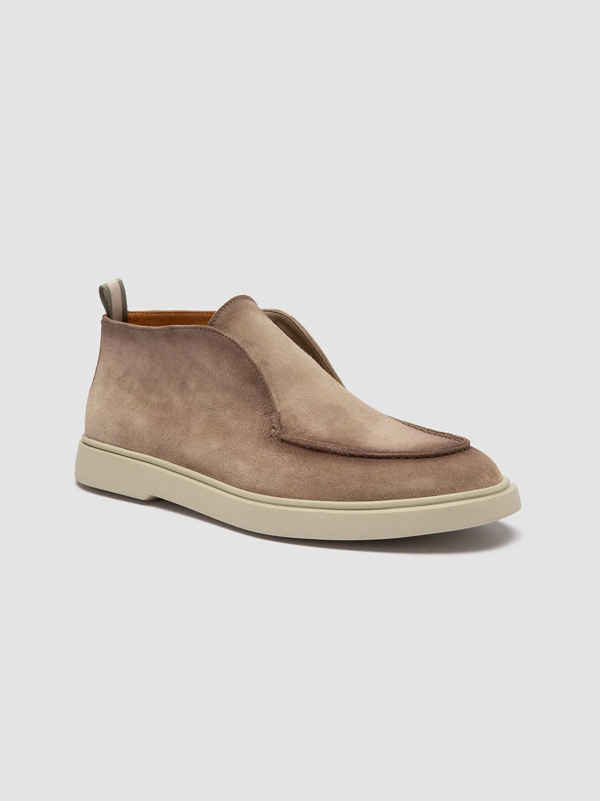 Go Active BONES 003 - Beige Suede Chukka Boots