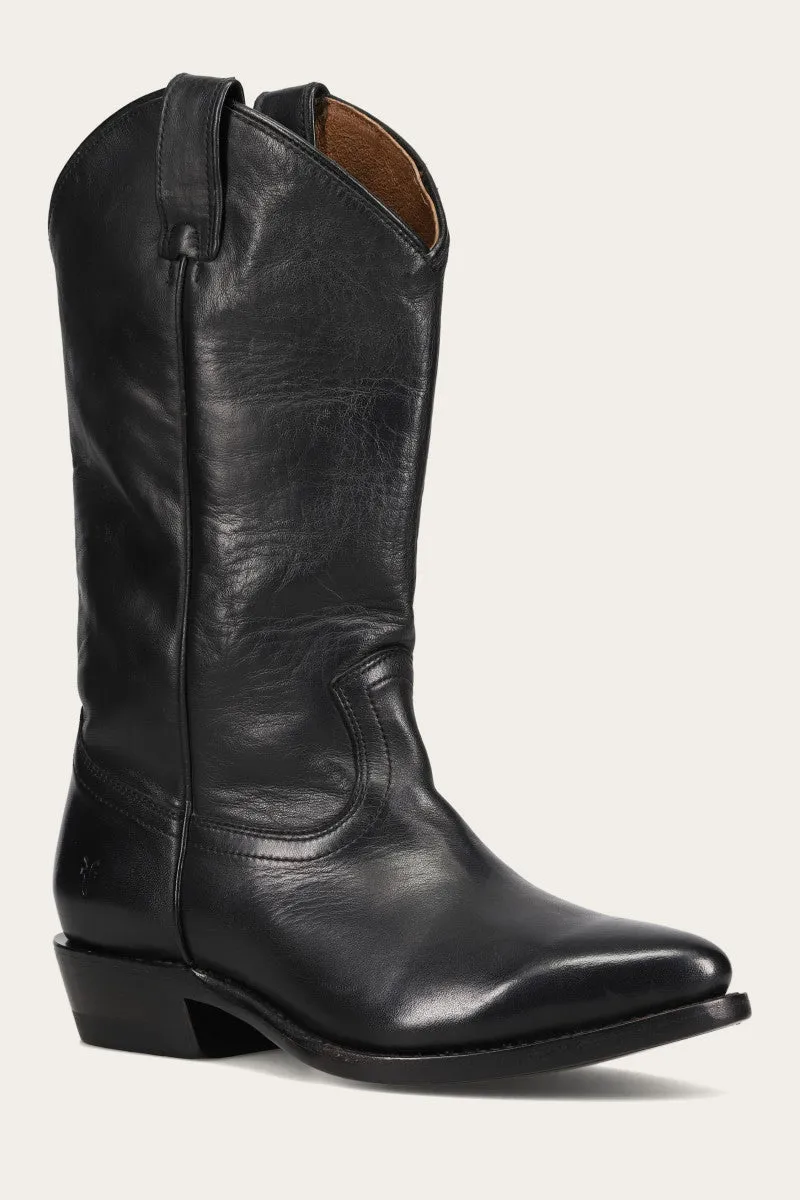Billy Pull On Round Toe perforated design