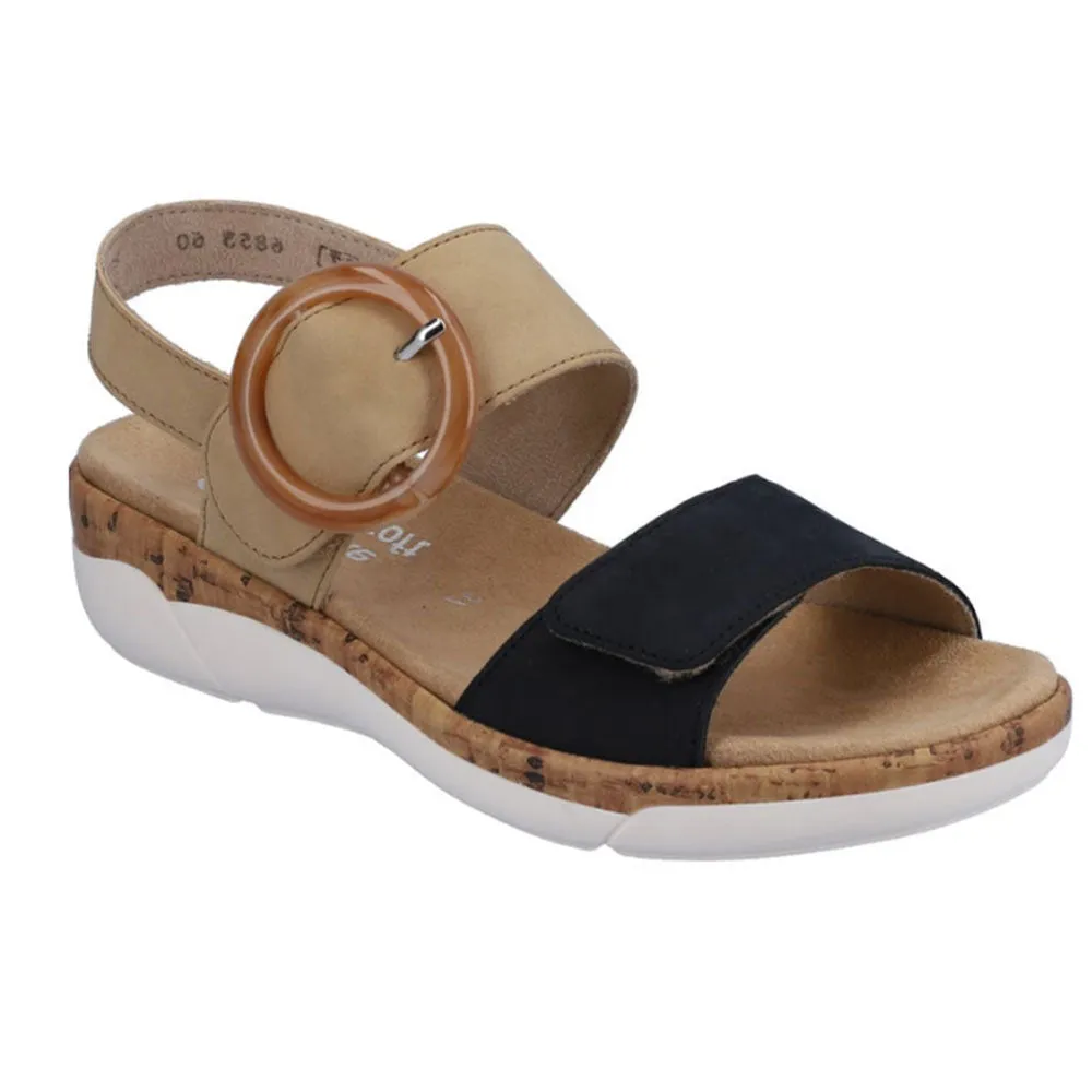 R6853 Fashion-Forward Look Lifestyle Trend