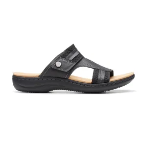 Clarks Women's Laurieann Cara Block Walk Outfit Key