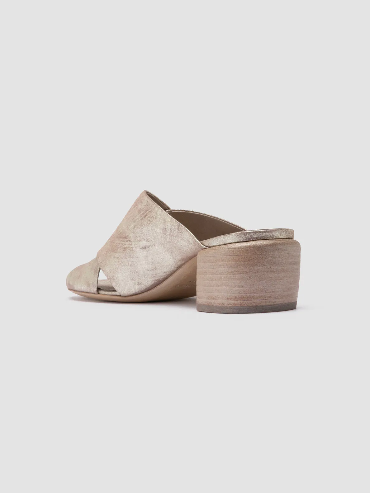 Fashion Comfort HADRY 007 - Gold Leather Slide Sandals