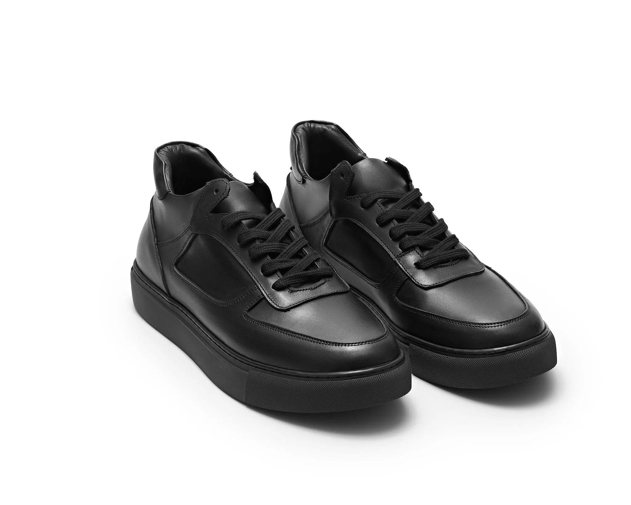 magnetic closure shoes High top leather sneakers