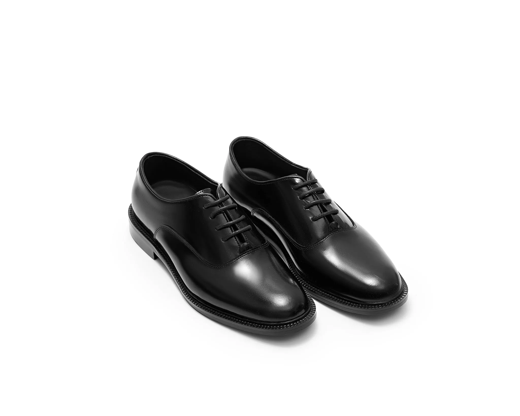 Aurin Scarpins classic running gear