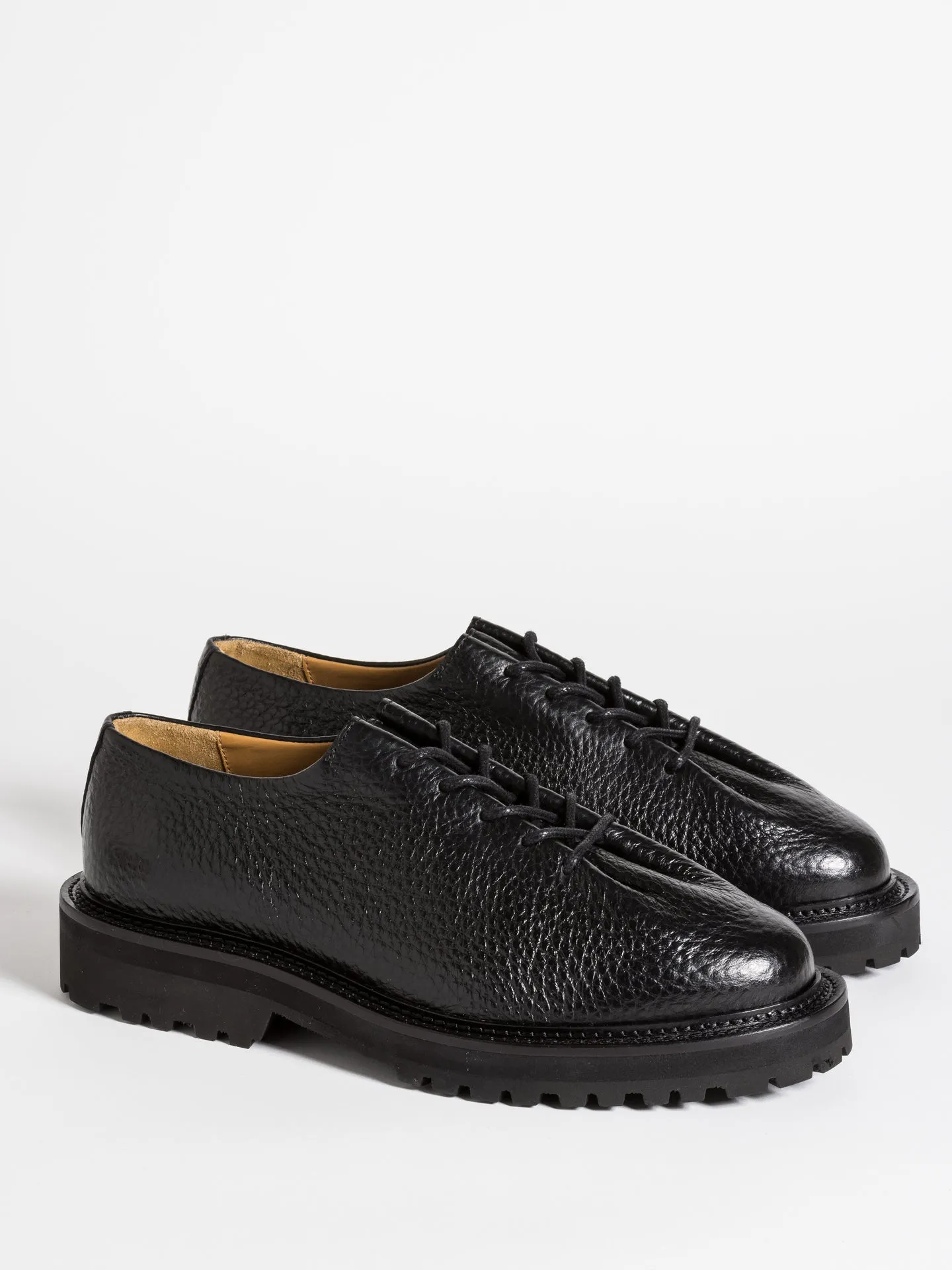 EDOUARD LUG BOLD BLACK Leather Look