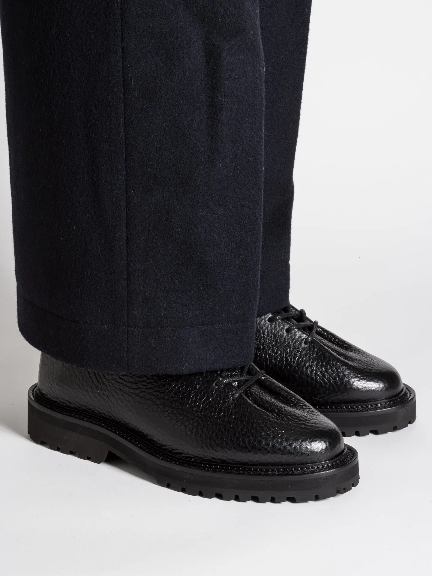 EDOUARD LUG BOLD BLACK All Day Style