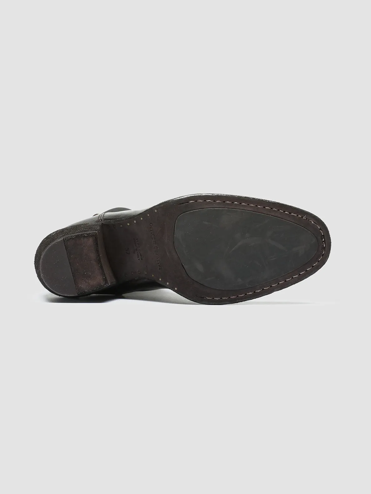 SYDNE 001 - Black Leather Chelsea Boots Parkour Step Beach Walk