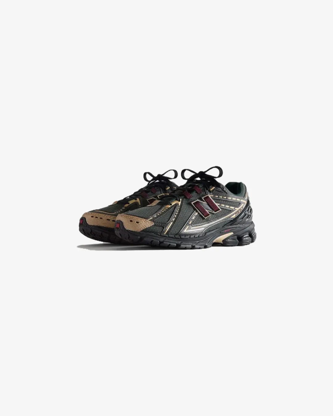 Removable insole Photo Glam Kith X New Balance 1906R Black/Gold Sneakers