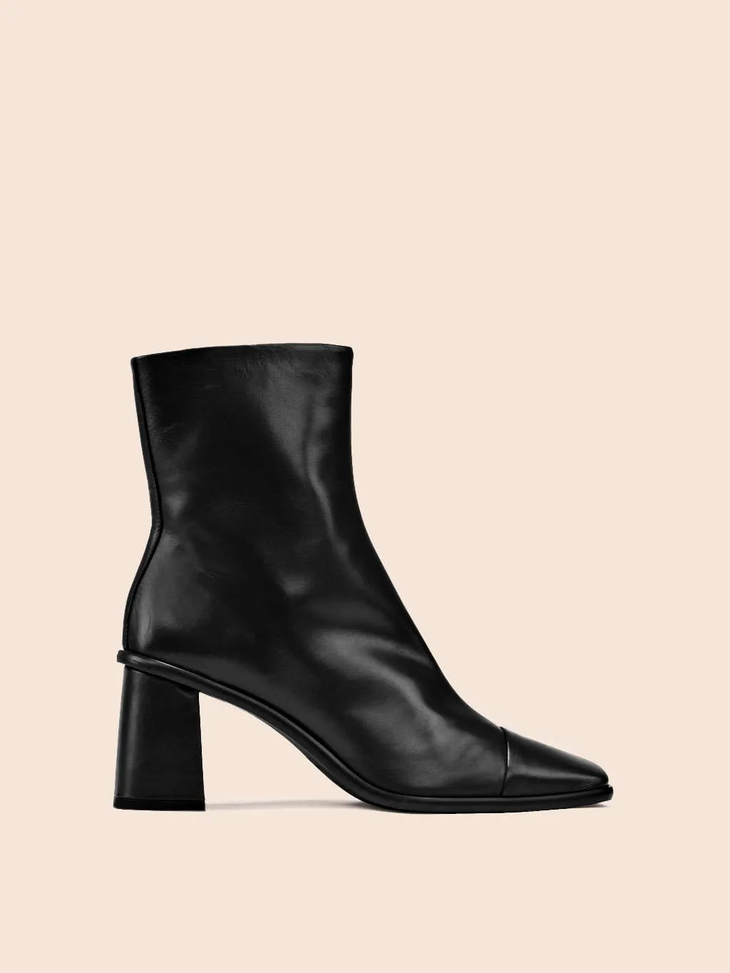 Avila Black Boot Traction Grip