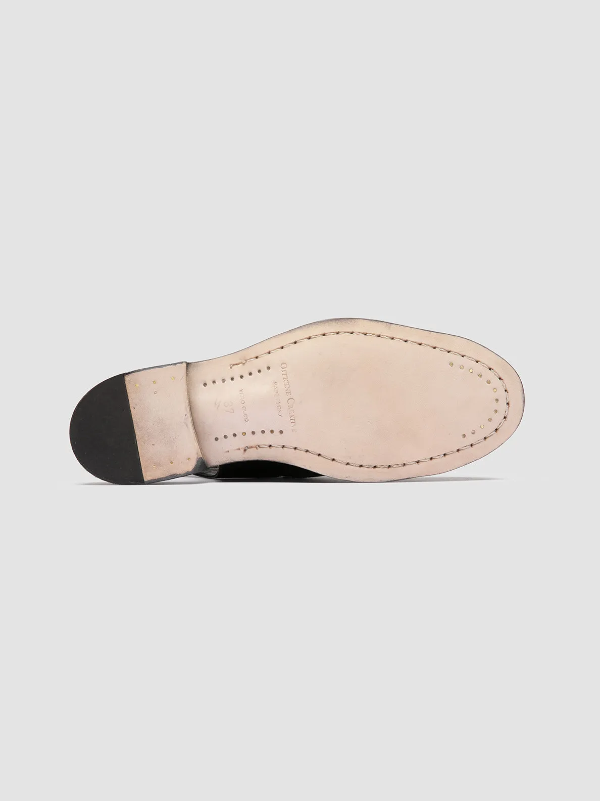 Superior Cushioning SOLITUDE 102 - Black Leather Slingback Sandals