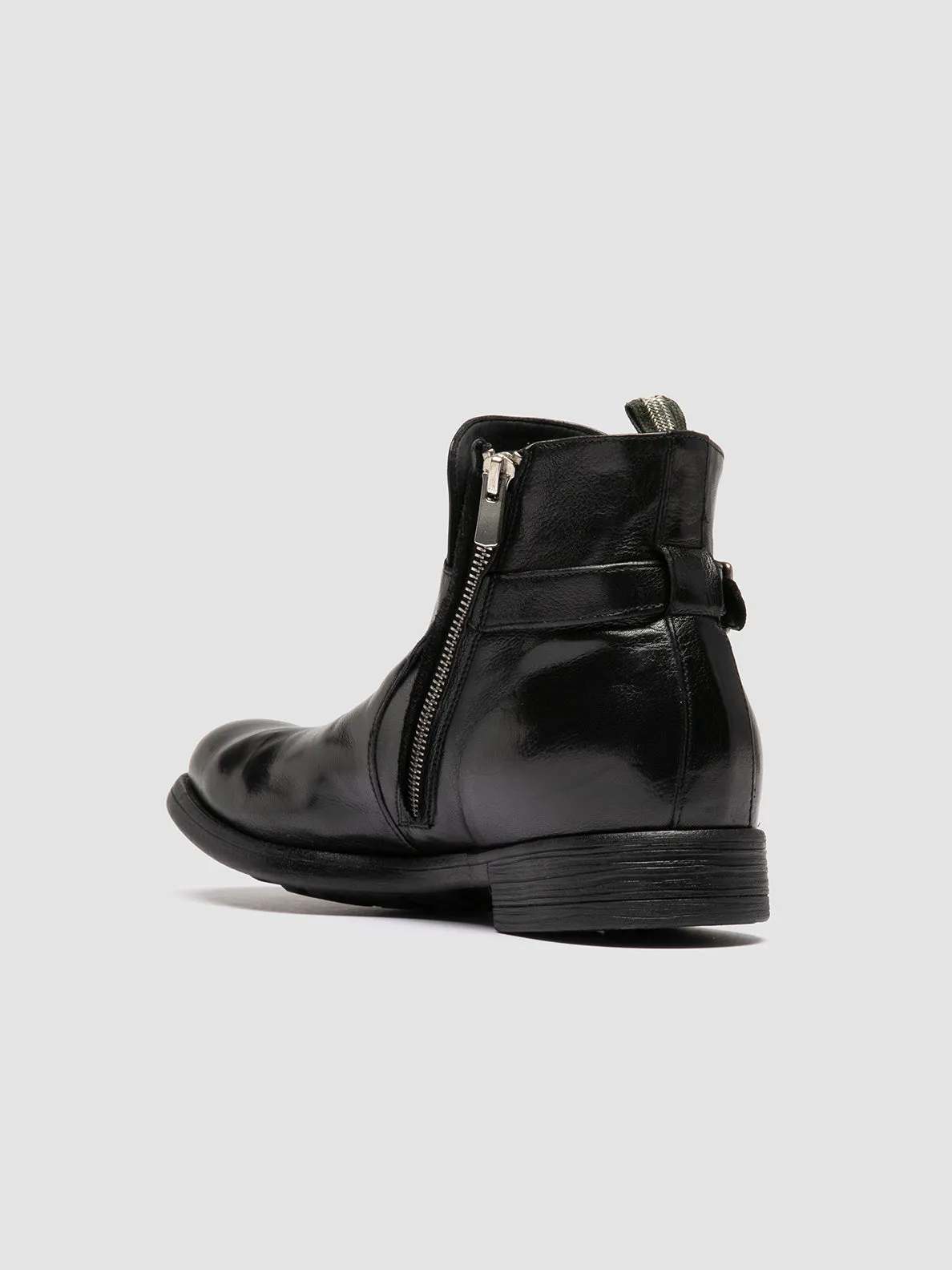 CHRONICLE 068 - Black Leather Zipped Boots Stylish Sole Adventure Ready
