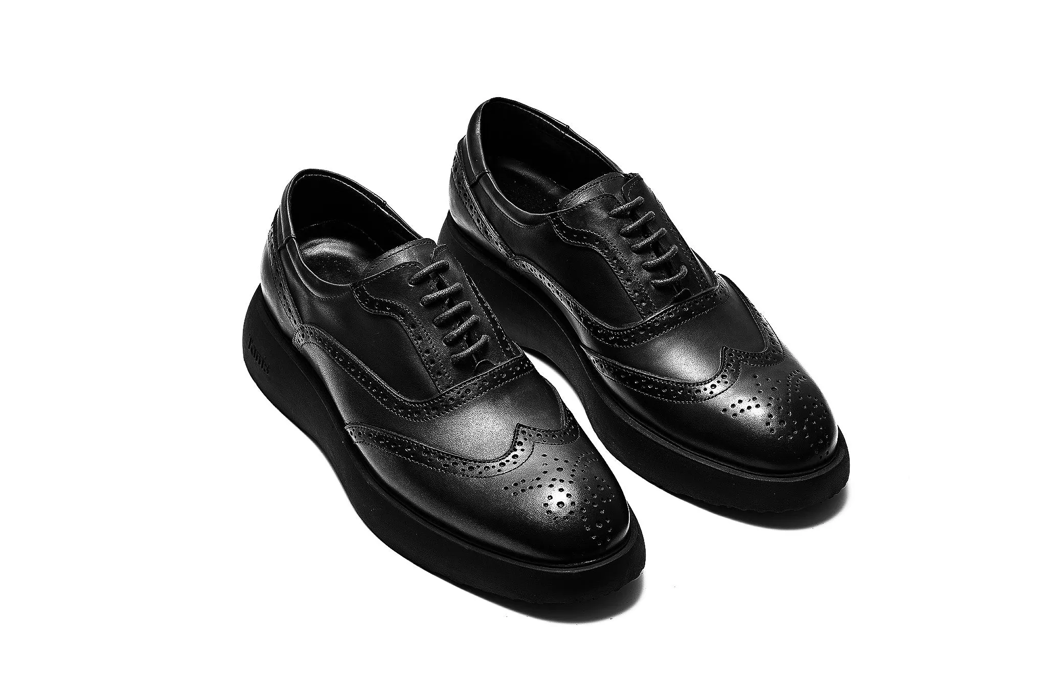 Tam's casual brogue shoes teenagers