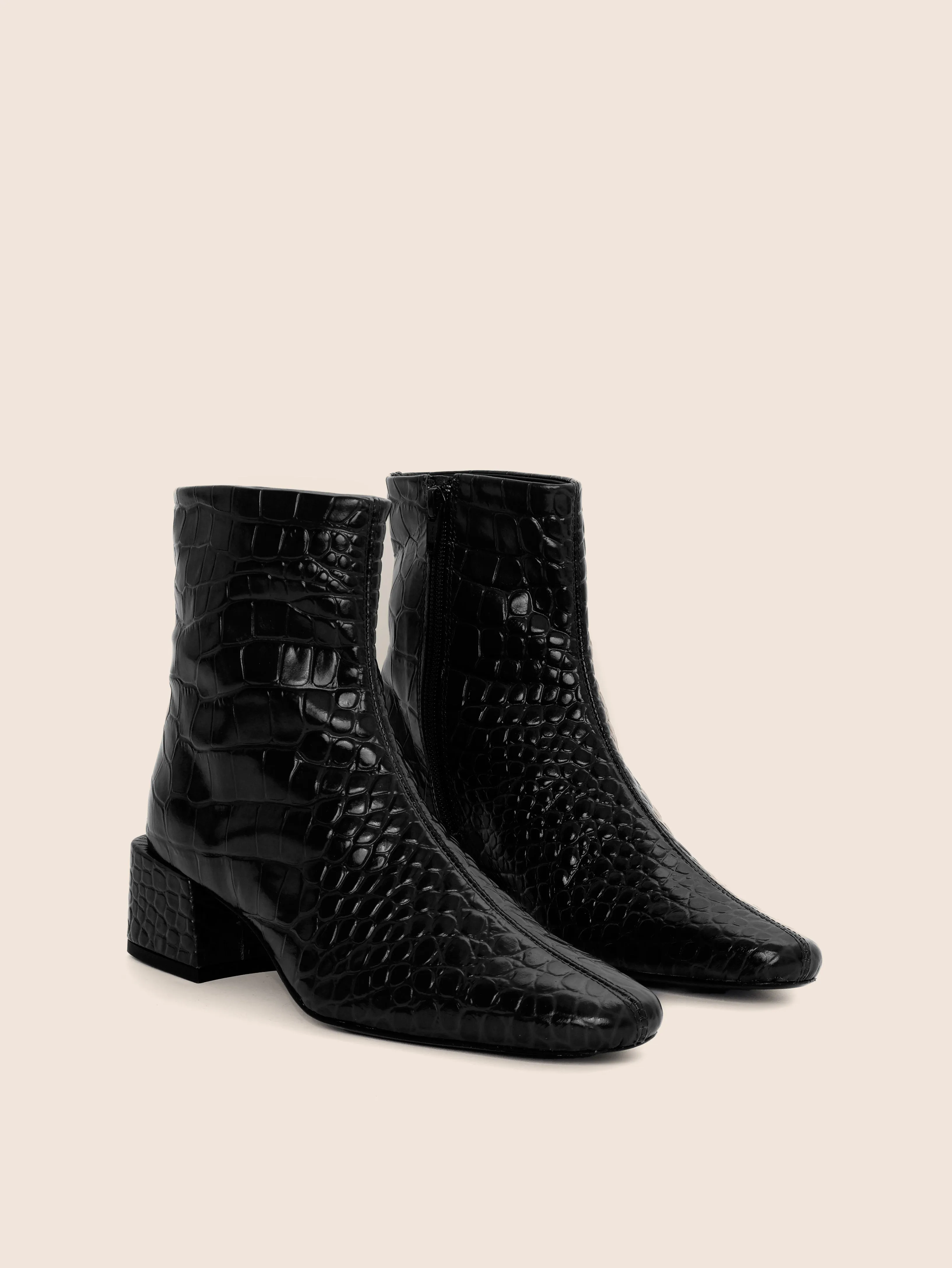 Lisboa Black Croco Boot Cold Climate