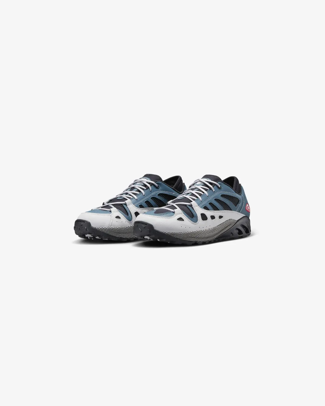 design Night Glow Nike ACG Air Exploraid Sneakers
