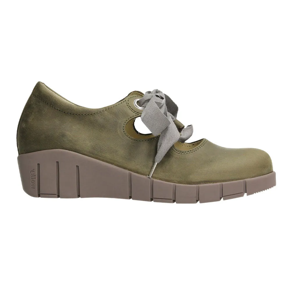 Casual flexibility Boston Shoe