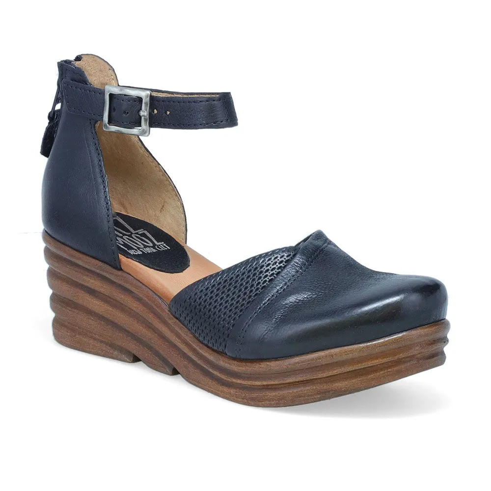Urban Athletic Anti Odor Acadia Wedge Sandal