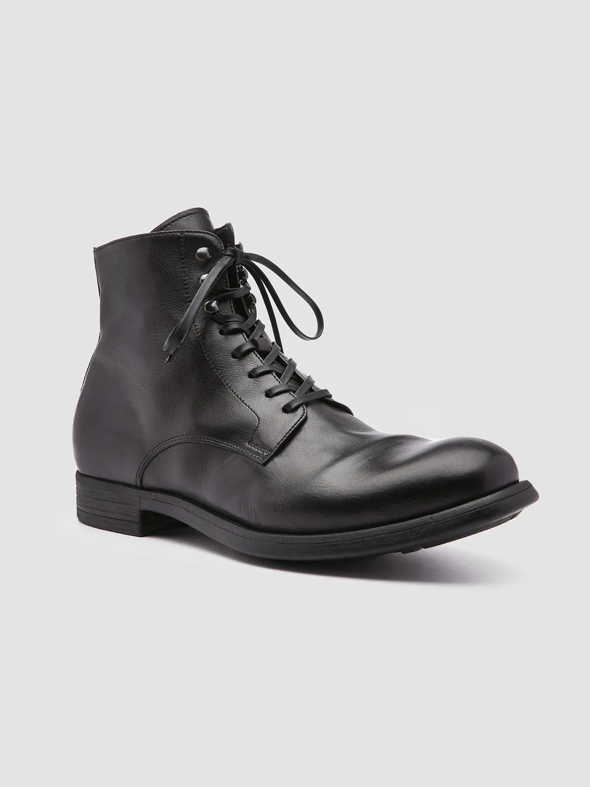 Weatherproof Design Hiking Shoes CHRONICLE 004 - Black Leather Ankle Boots