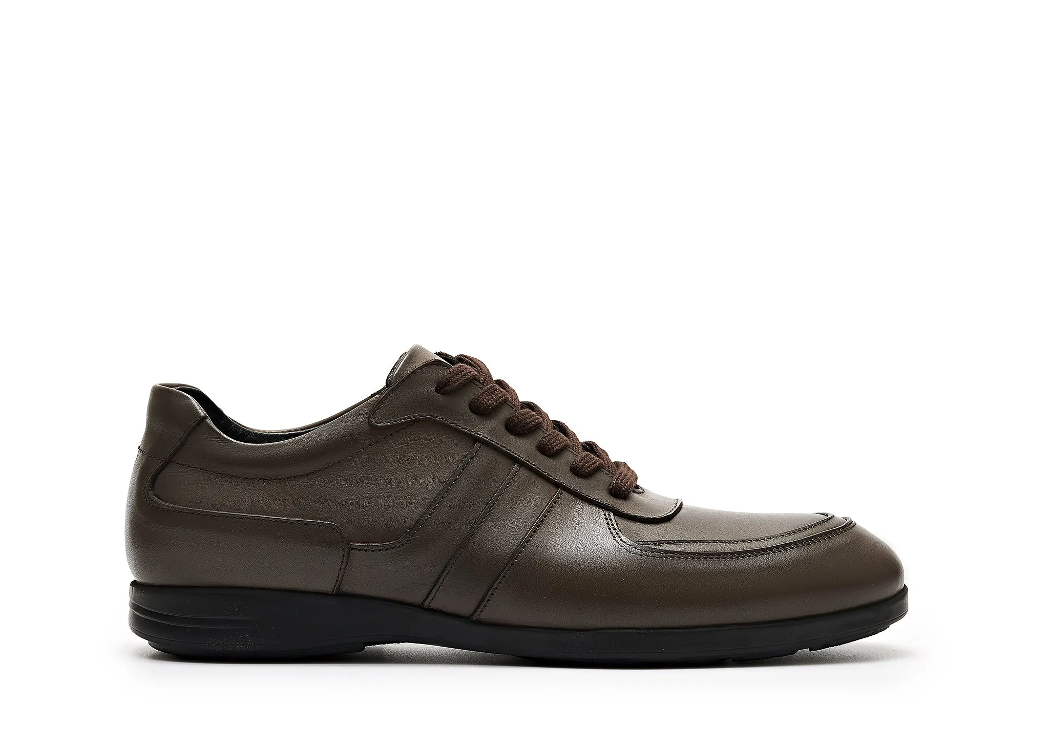Tam's Flat Casual Sneakers branded shoes