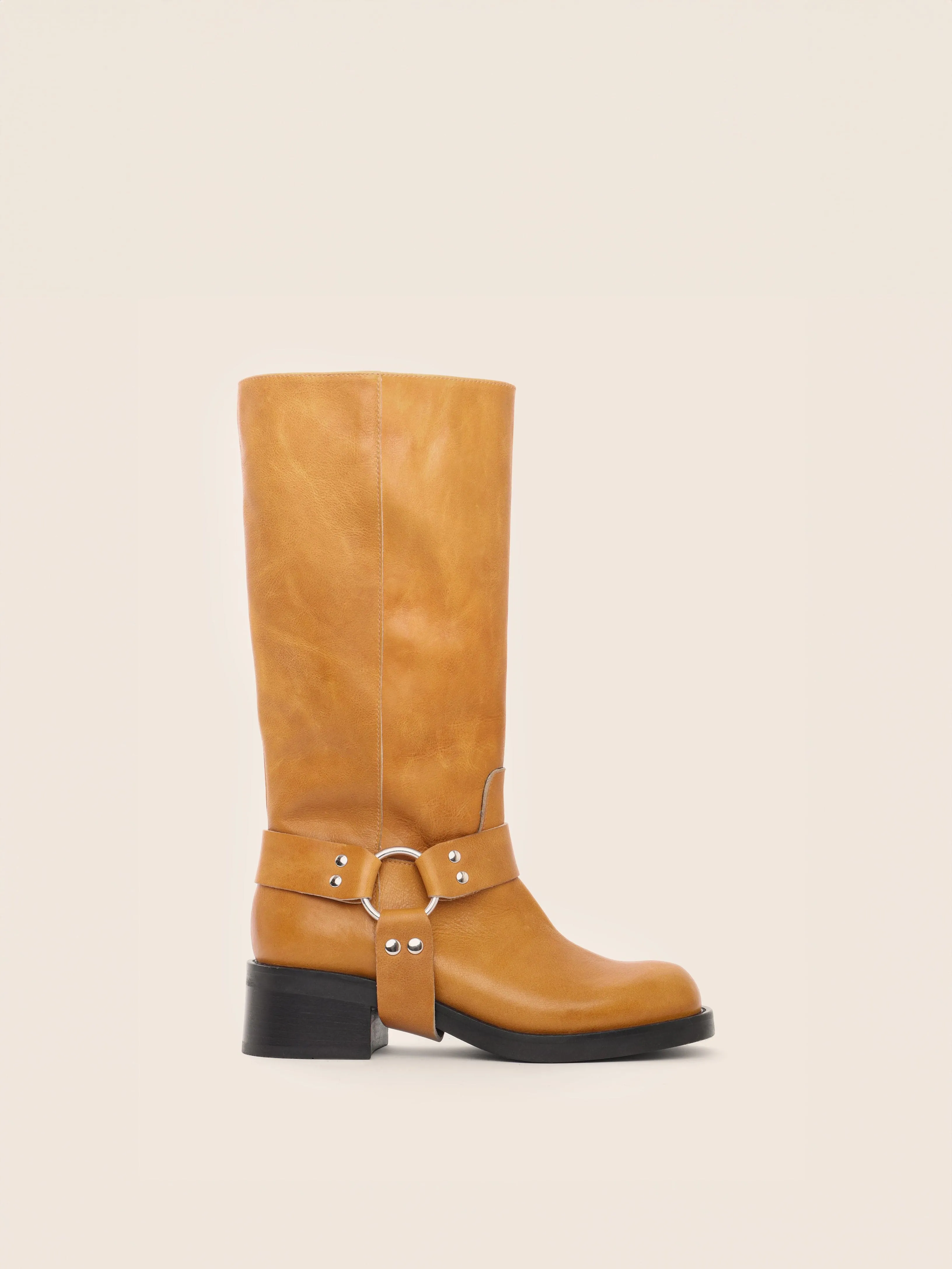 Lucca Dijon Boot Functional Form Comfortable to walk
