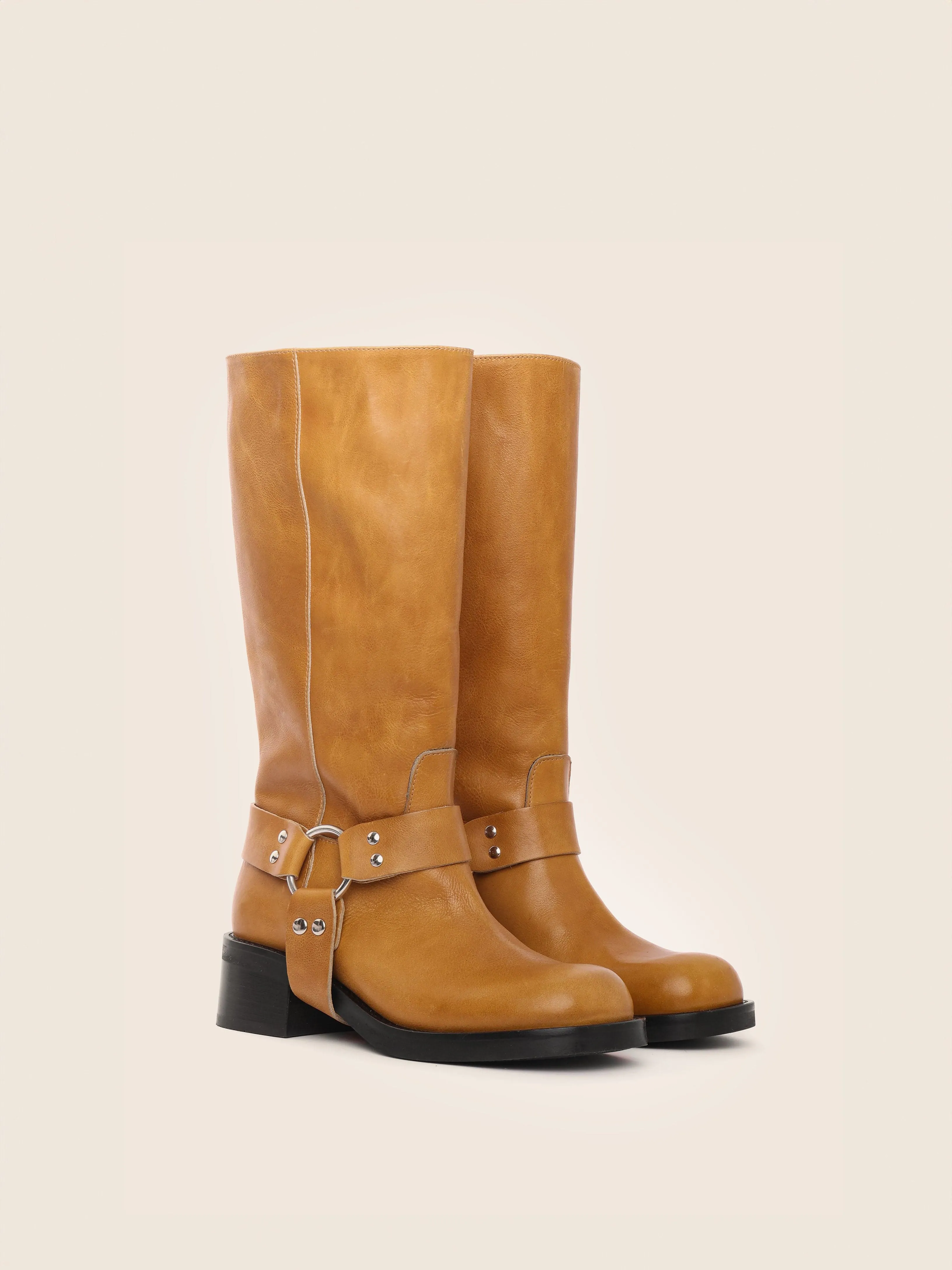Lucca Dijon Boot Ankle Coverage Distressed finish