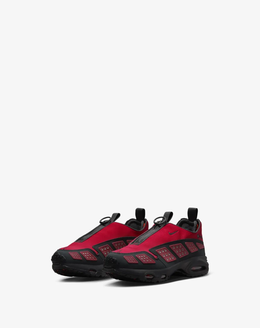 Nike Air Max SNDR GORE-TEX 'Dark Smoke Grey and Fire Red' Sneakers Urban Chill Mid Top