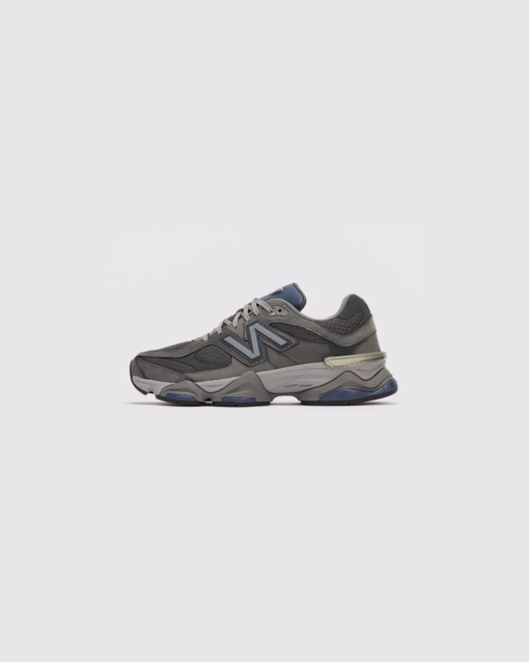Sunny Weather Running running in a famous bridge area shoes New Balance 9060 'Castlerock Grey'