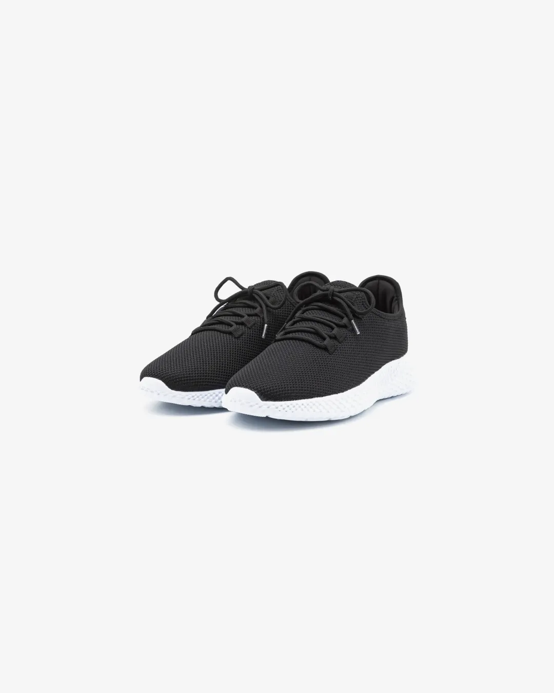 Technology-rich Pier One Breathable Lightweight Comfortable Sneaker