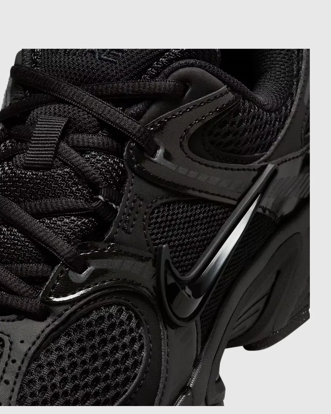 Nike V5 Run Runtekk Triple Black Sneakers Color Pop