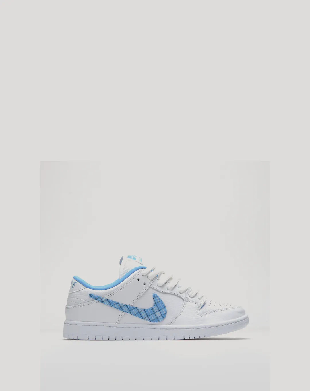 Durable Construction Daily Comfort Nicole Hause x Nike Sb Dunk Low ??White/Univeristy Blue' Sneakers