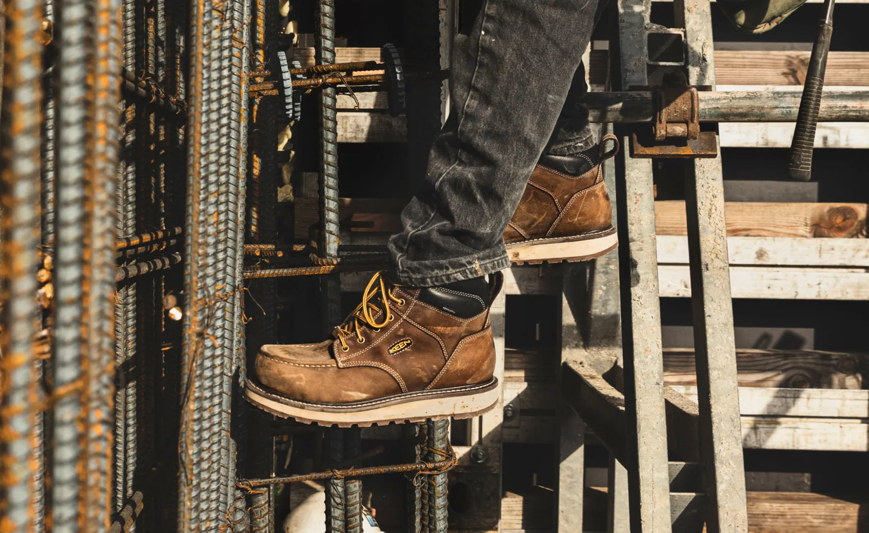 Men's Cincinnati 6" Waterproof Boot (Carbon Toe)  |  Belgian/Sandshell lightweight fabric