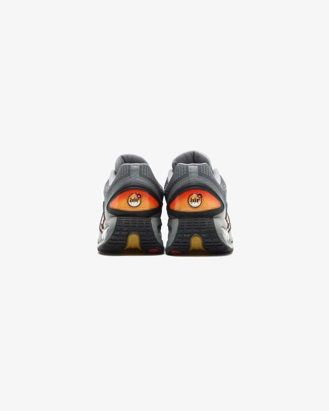 concrete - surface running shoes Unbeatable value Nike Airmax DN Grey/Orange Sneakers