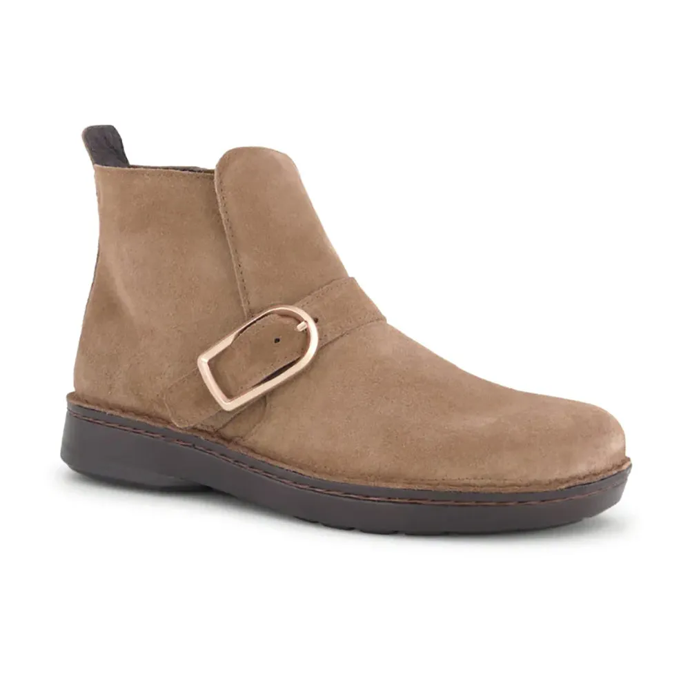Fashion-Forward Look Foot Friendly Kolmer