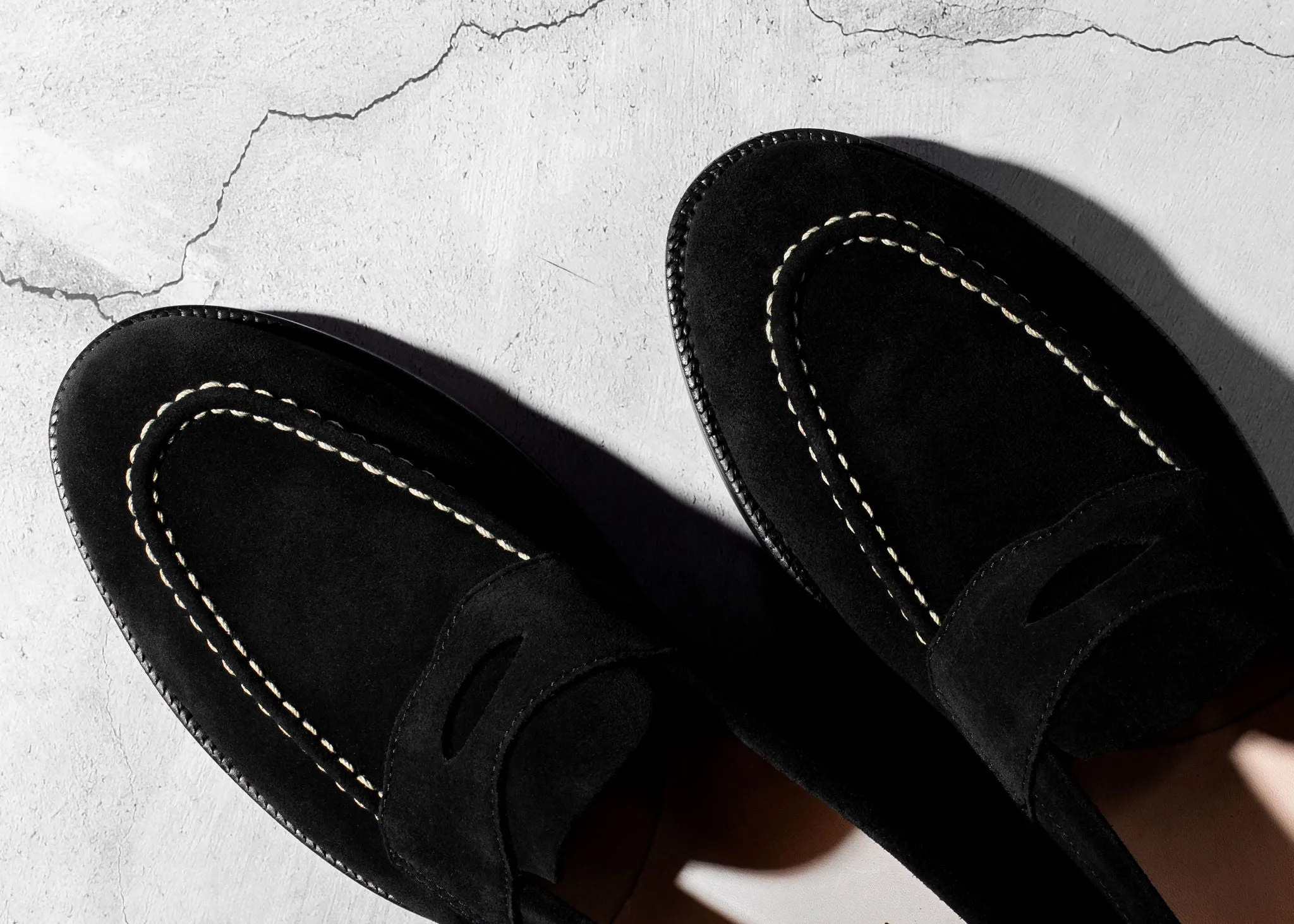 Practical Casual Fit Unlined Traveler Penny Black Suede