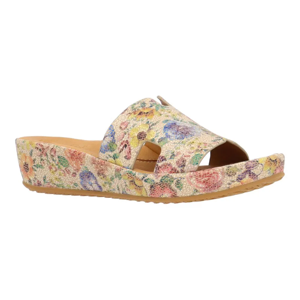 Lightweight Construction Non-Slip Sole Catiana Slip on Sandal - Beige/Pastel
