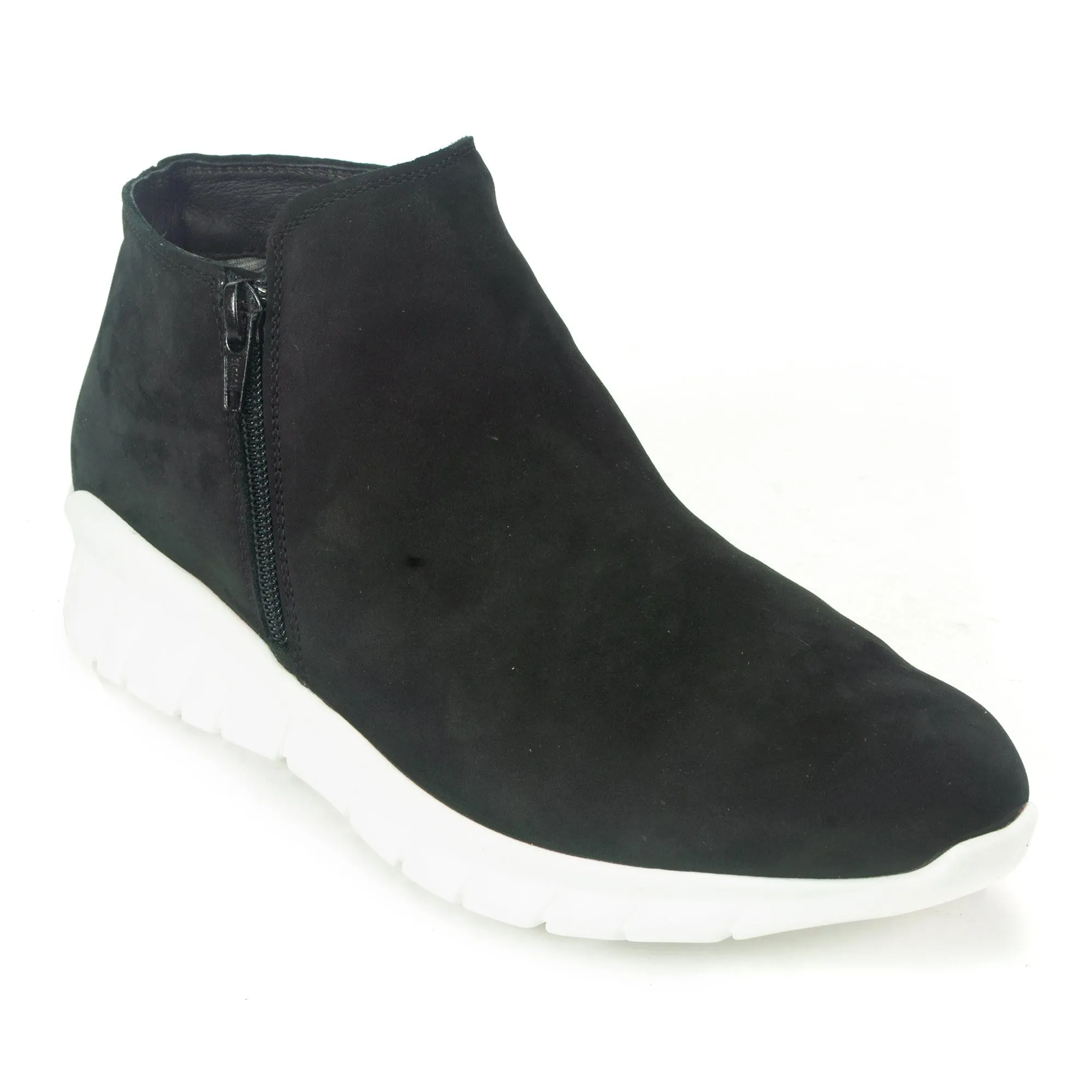 Easy Movement Synthetic Finish Zodiac Athleisure Sneaker (18016)