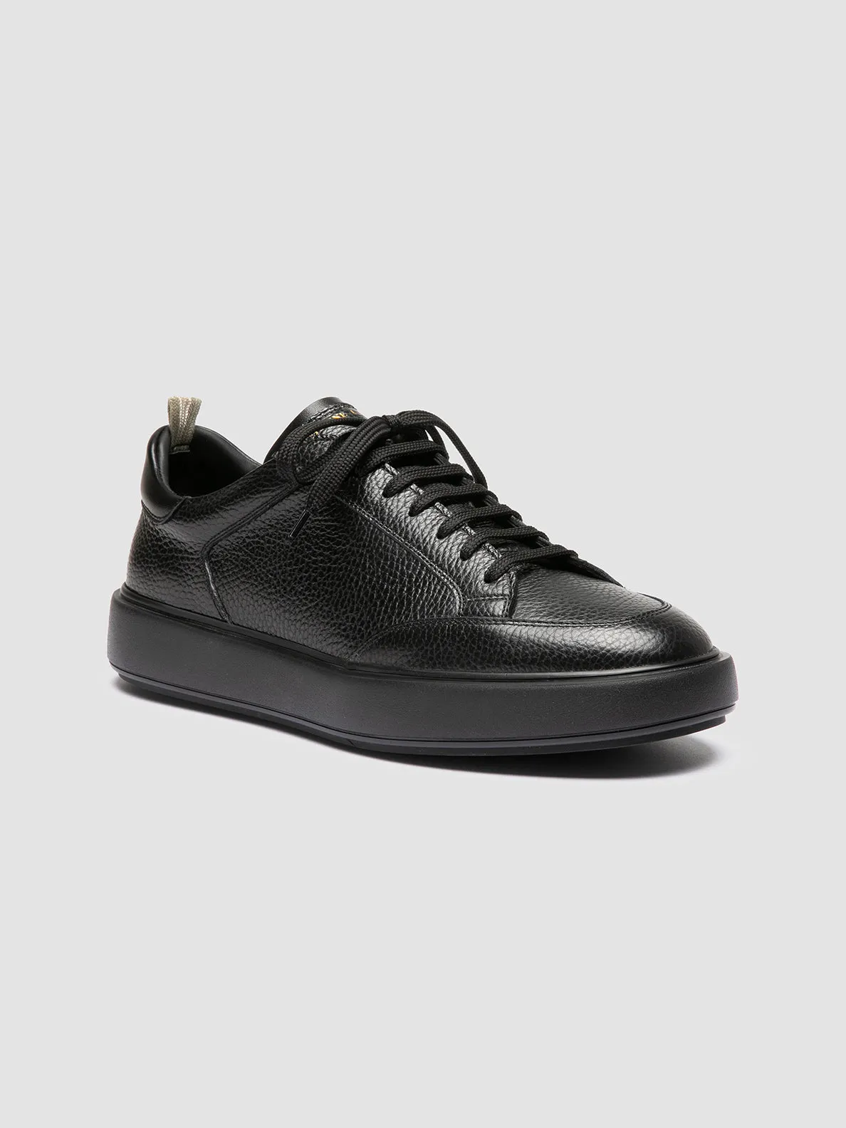 SEQUEL 001 - Black Leather Sneakers Dynamic silhouette