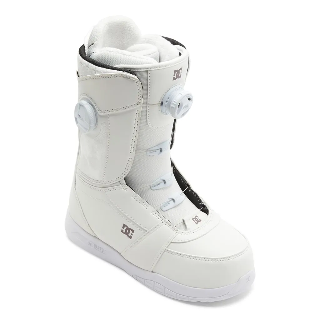 DC 2025 Womens Lotus Boots - Off White Snow Touch Chilly Terrain Boots