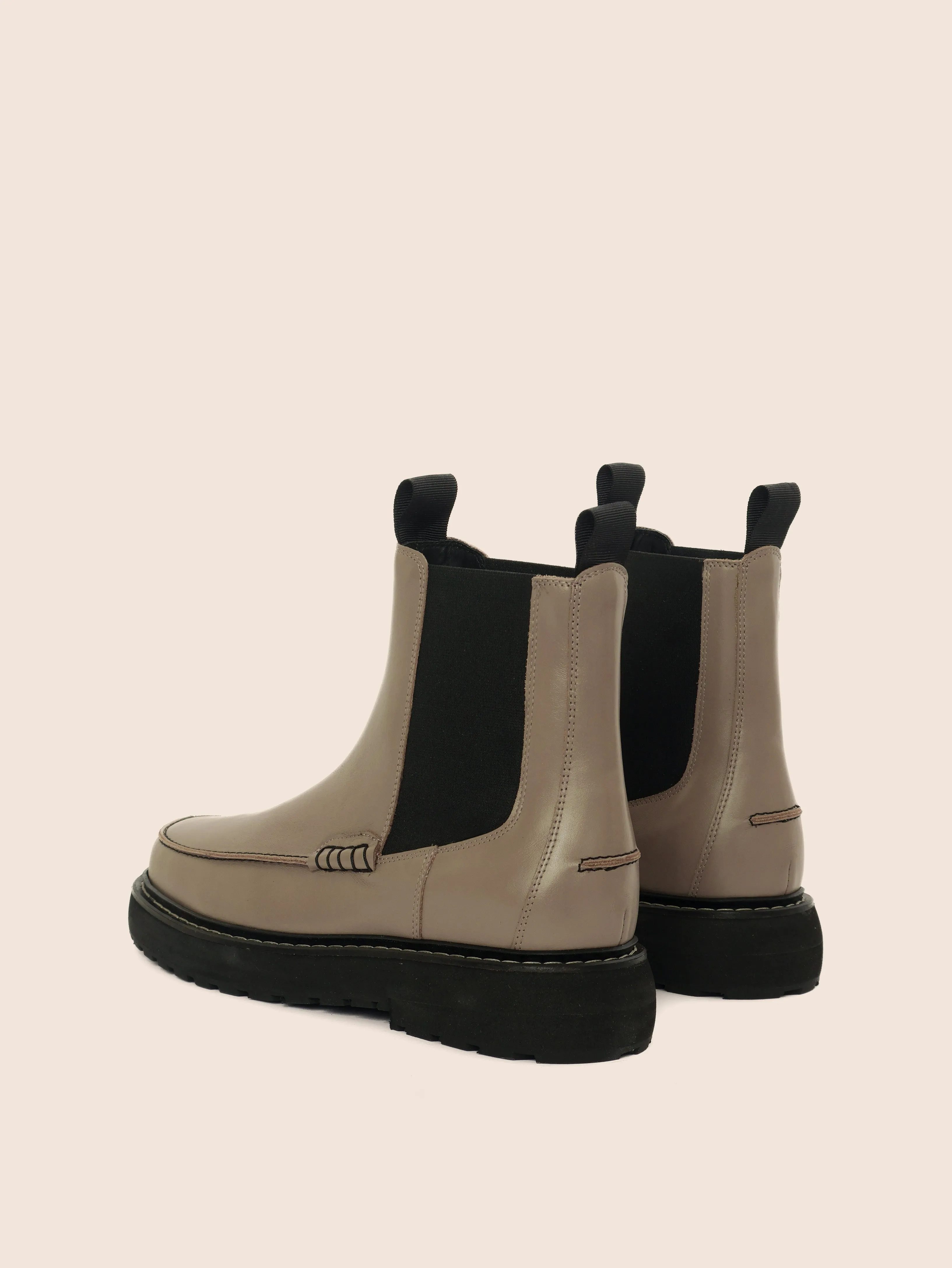 Comfort Step Trail Use Lagoa Taupe Unlined Boot