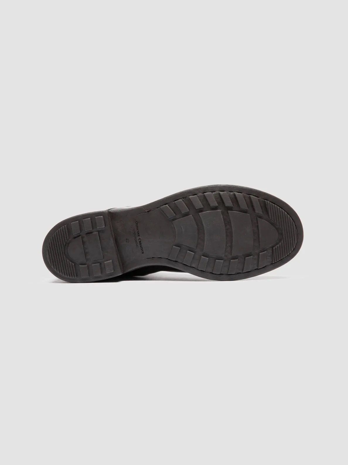 DIARY 010 - Brown Leather Zipped Boots Structured Fit
