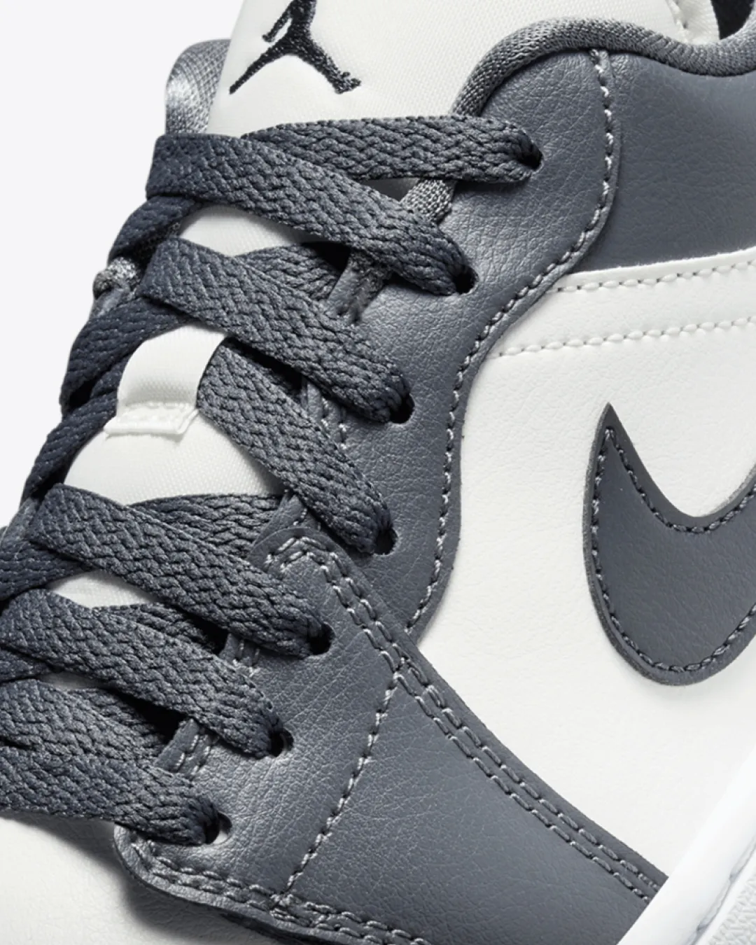 Air Jordan 1 Low Sail 'Dark Grey' Sneaker Crystal Glow Game Fit